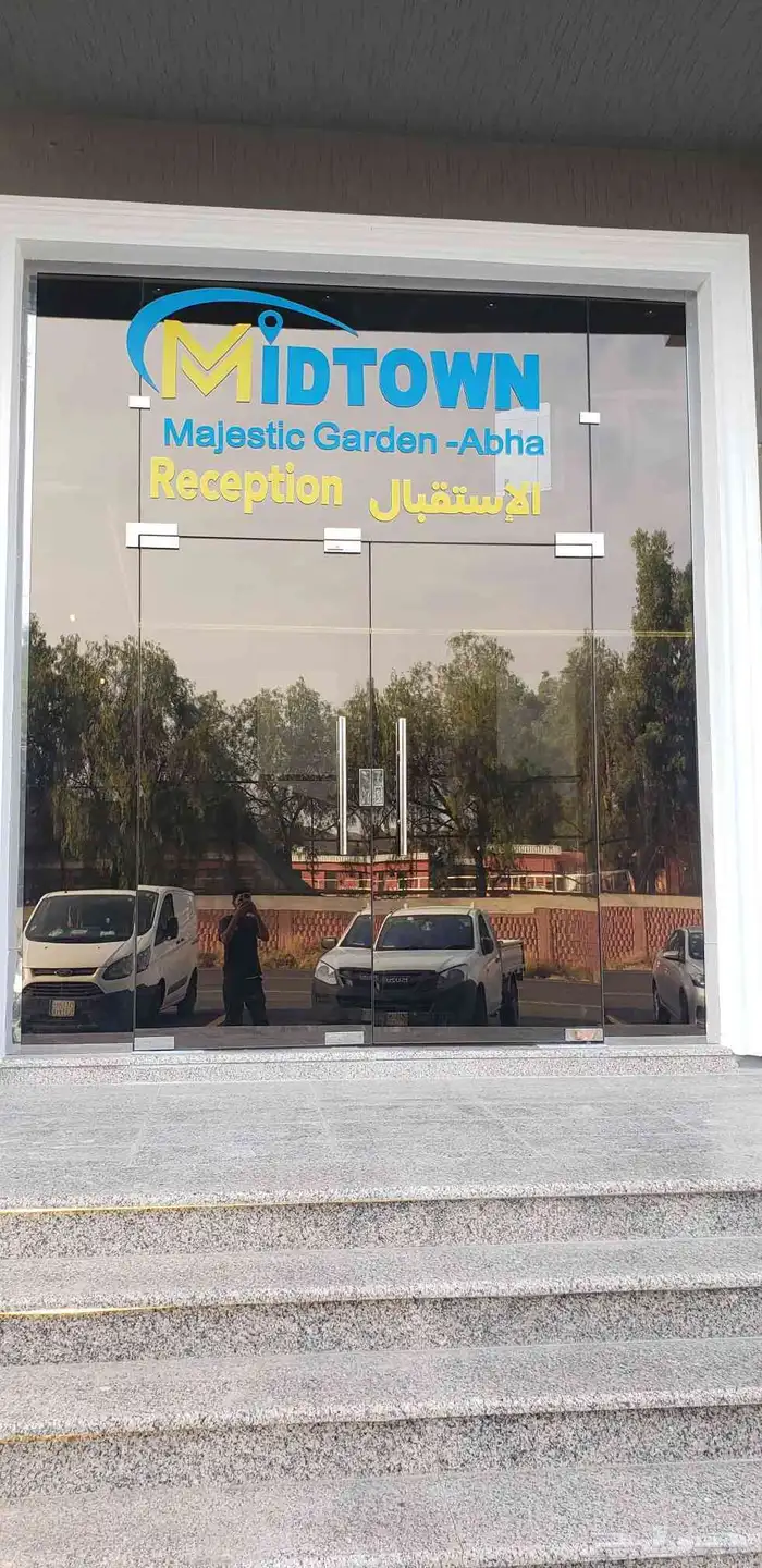 زجاج سكريت 12ملي شفاف 2