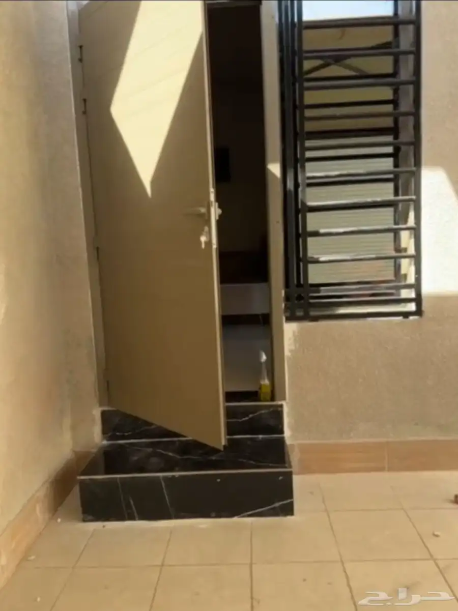 سويت للإيجار بالخرج حي الورود 0