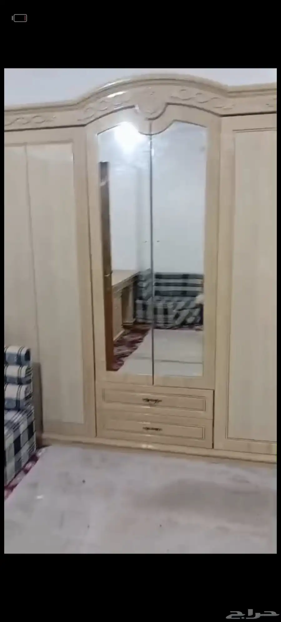 غرفة نوم كاملة مع المرتبة و2 كرسي وسرير ابيض نفر 2