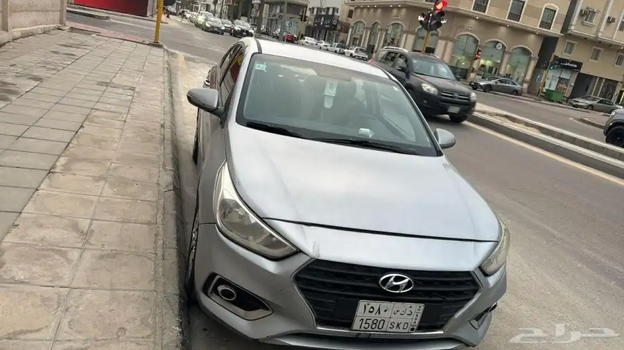 للبيع اكسنت 2020 م 1