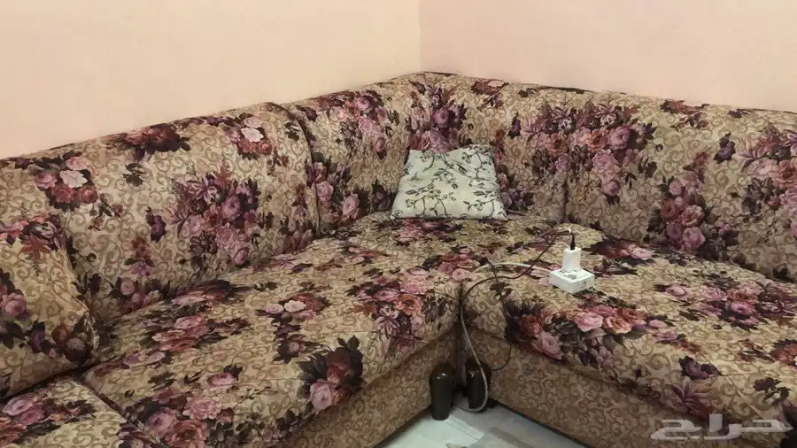 كنب له بحي الجامعه مسدخدام نظيف 1