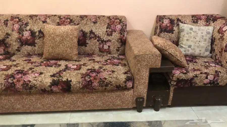 كنب له بحي الجامعه مسدخدام نظيف 2