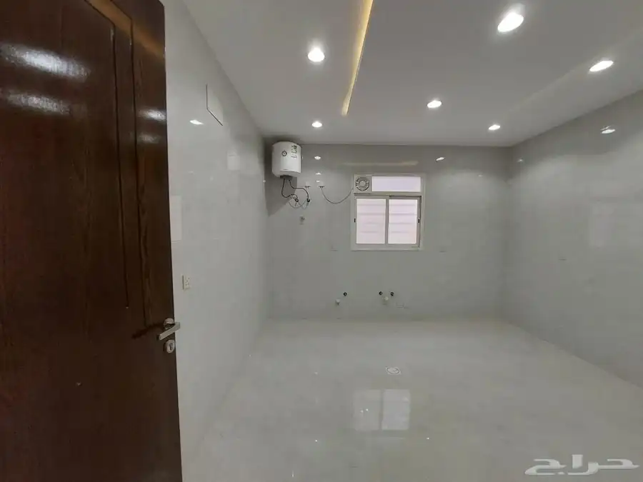 للبيع عماره دور وملحق شمال الخميس حي درة الخميس 11