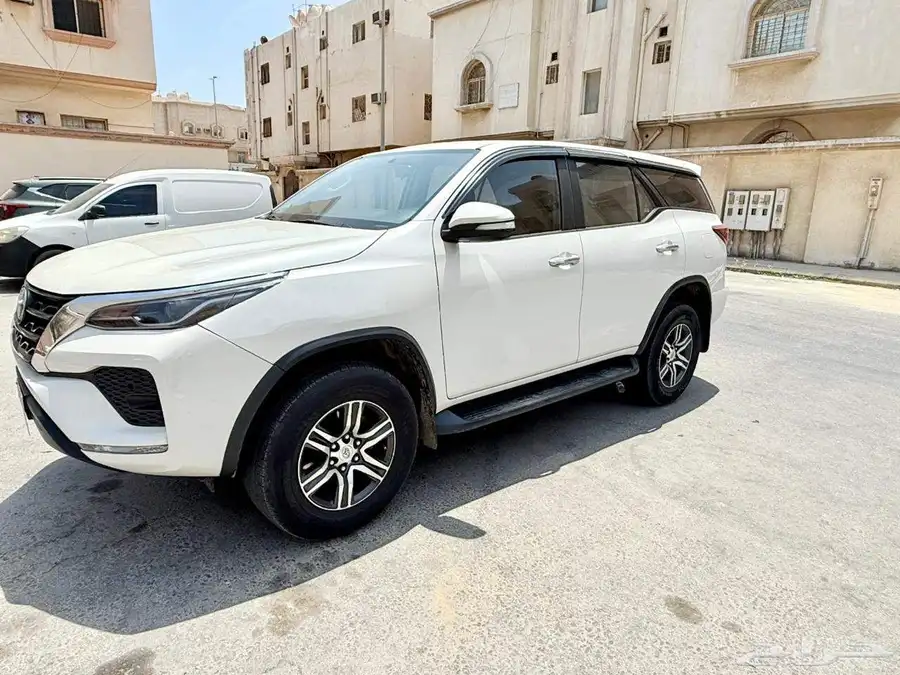 Toyota Fortuner 2017 3