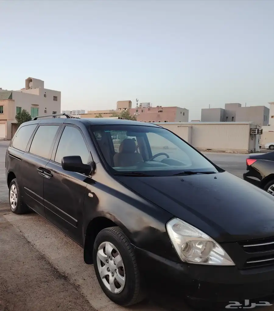 كيا كرنفال موديل 2009 1