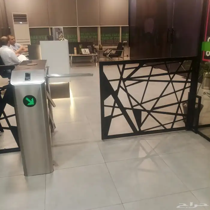 تحكم فى مرور الأفراد للأندية والجامعات والشركات و المؤسسات 4