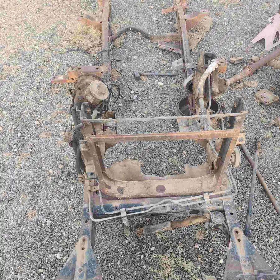 قطع غيار تايوتا لاندكروزر شاص  ربع من 84وتحت 0