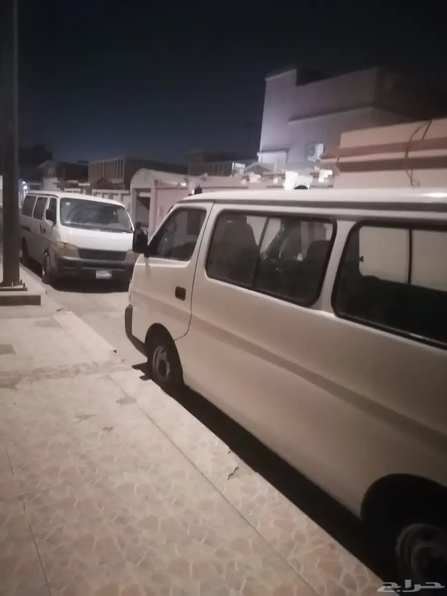نيسان اورفان باص المديل نضيف شرط الفحص للبيع المديل 2002 0