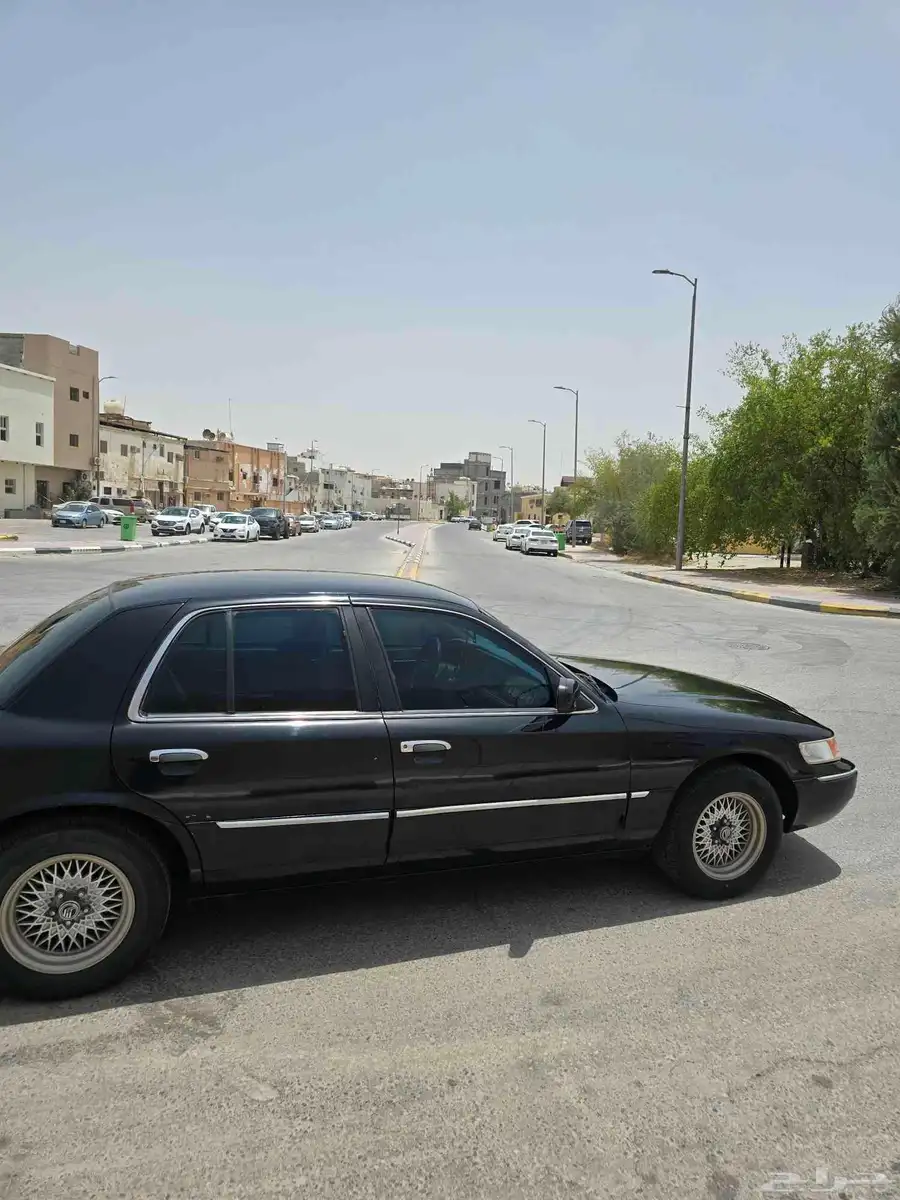 فورد قراند ماركيز 1999 3