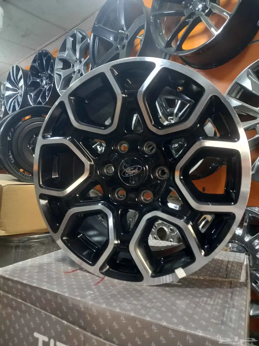 جنوط فورد F150 مقاس 18 اصلي وكاله موديل 2023 1