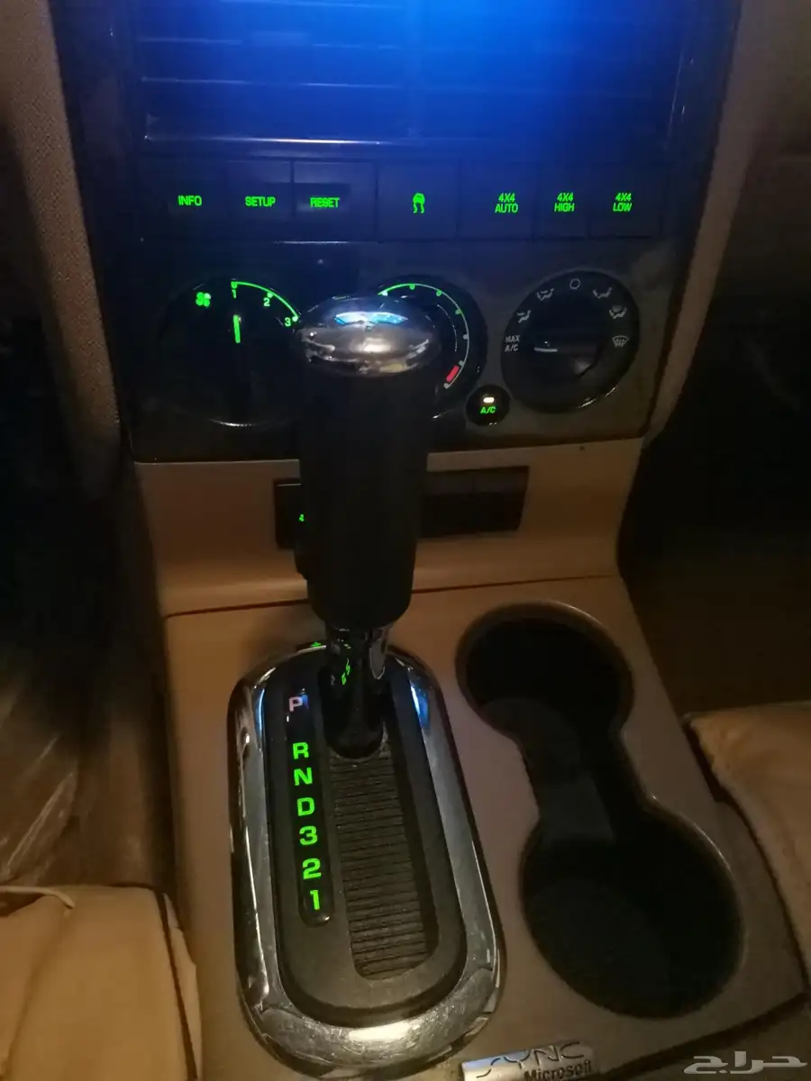 فورد اكسبلورر 2010 Xlt 8