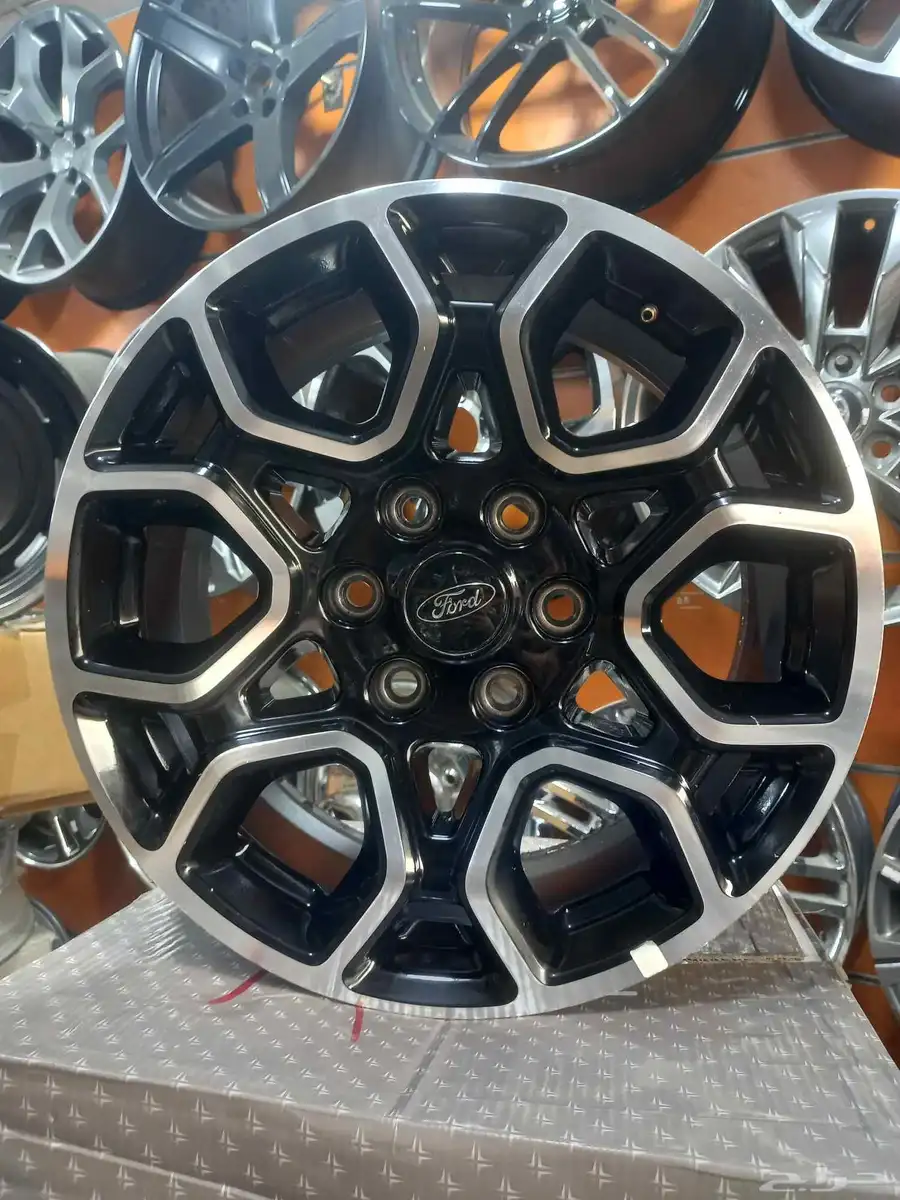 جنوط فورد F150 مقاس 18 اصلي وكاله موديل 2023 0