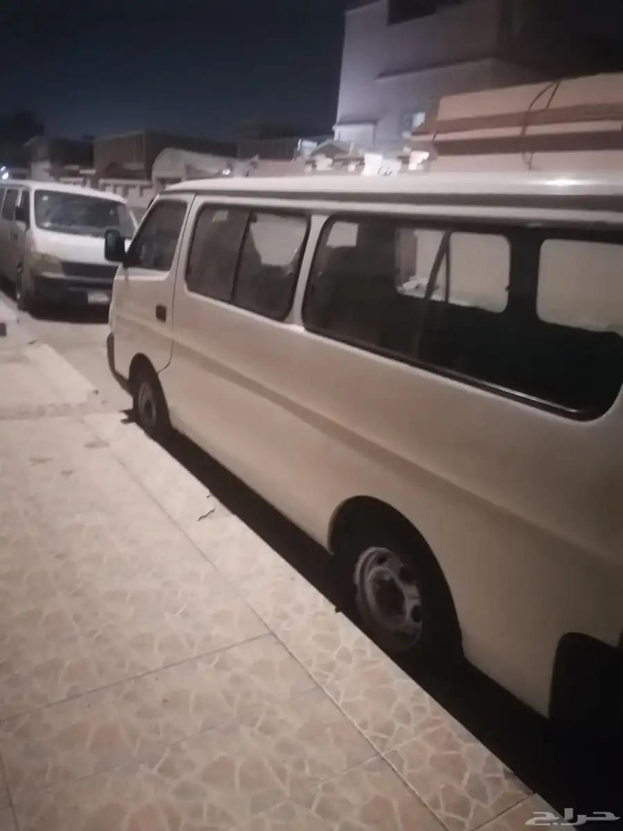 نيسان اورفان باص المديل نضيف شرط الفحص للبيع المديل 2002 1
