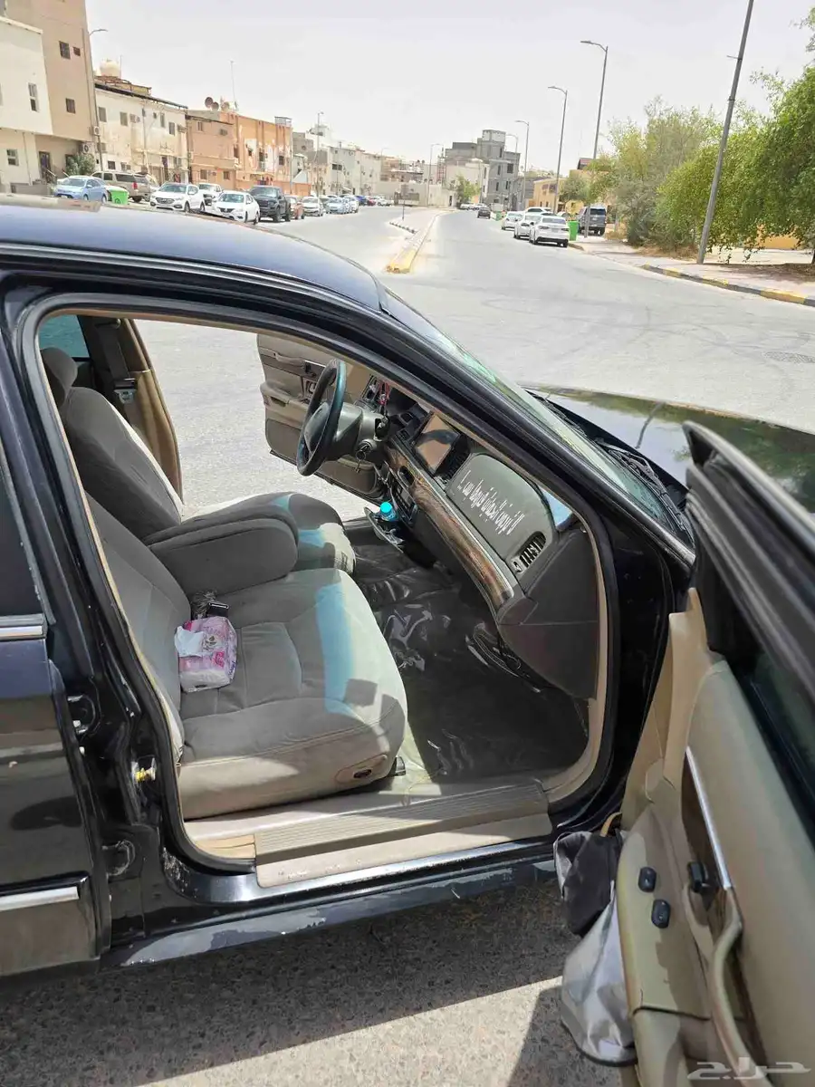 فورد قراند ماركيز 1999 7