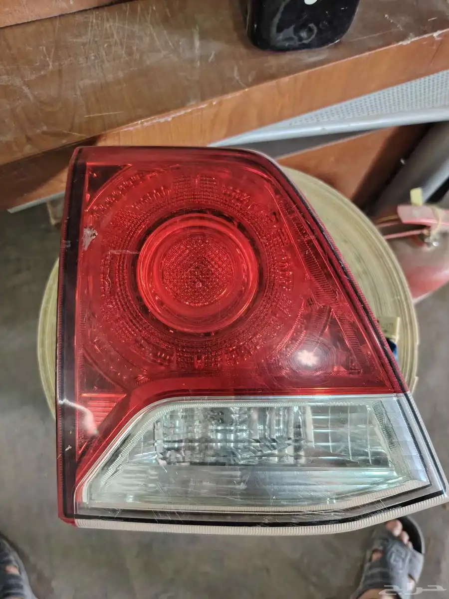 اسطب شنطة خلفي يسار اصلي وكالة 1