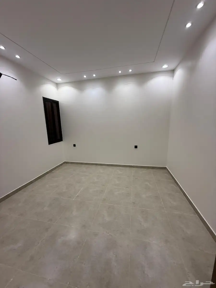للبيع شقق علويه وشقق ارضيه تشطيب فندقي ف حي الضيافه ب530الف 36