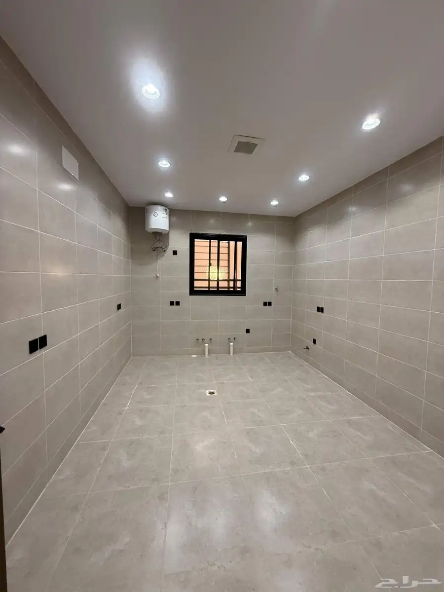للبيع شقق علويه وشقق ارضيه تشطيب فندقي ف حي الضيافه ب530الف 18