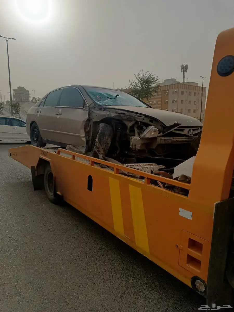 للبيع هوندا اكورد موديل 2005محركاتها ع الشرط ملاحظه تشليح ف 3