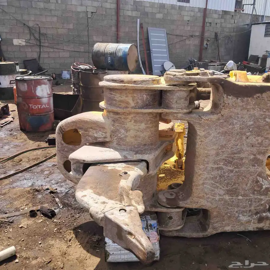 قطع غيار بلدوزر لتر كامل مع بساتم امامي 1