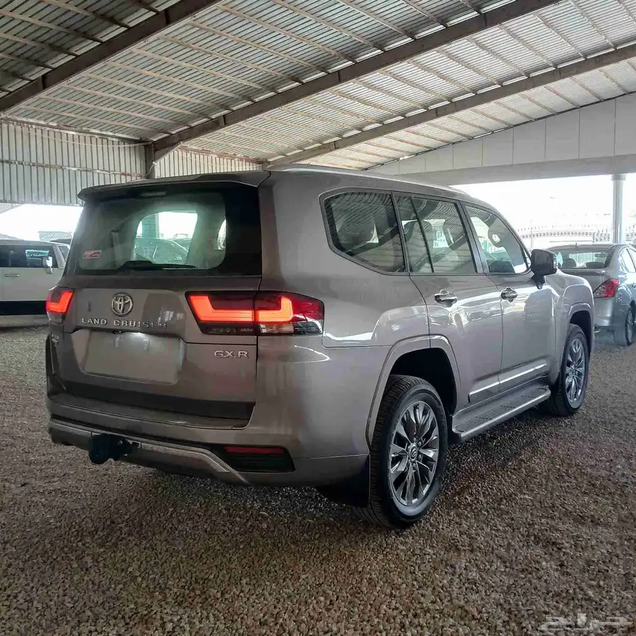 تويوتا GXR 2024 ديزل L3 عبداللطيف جميل بطاقه جمركية 6