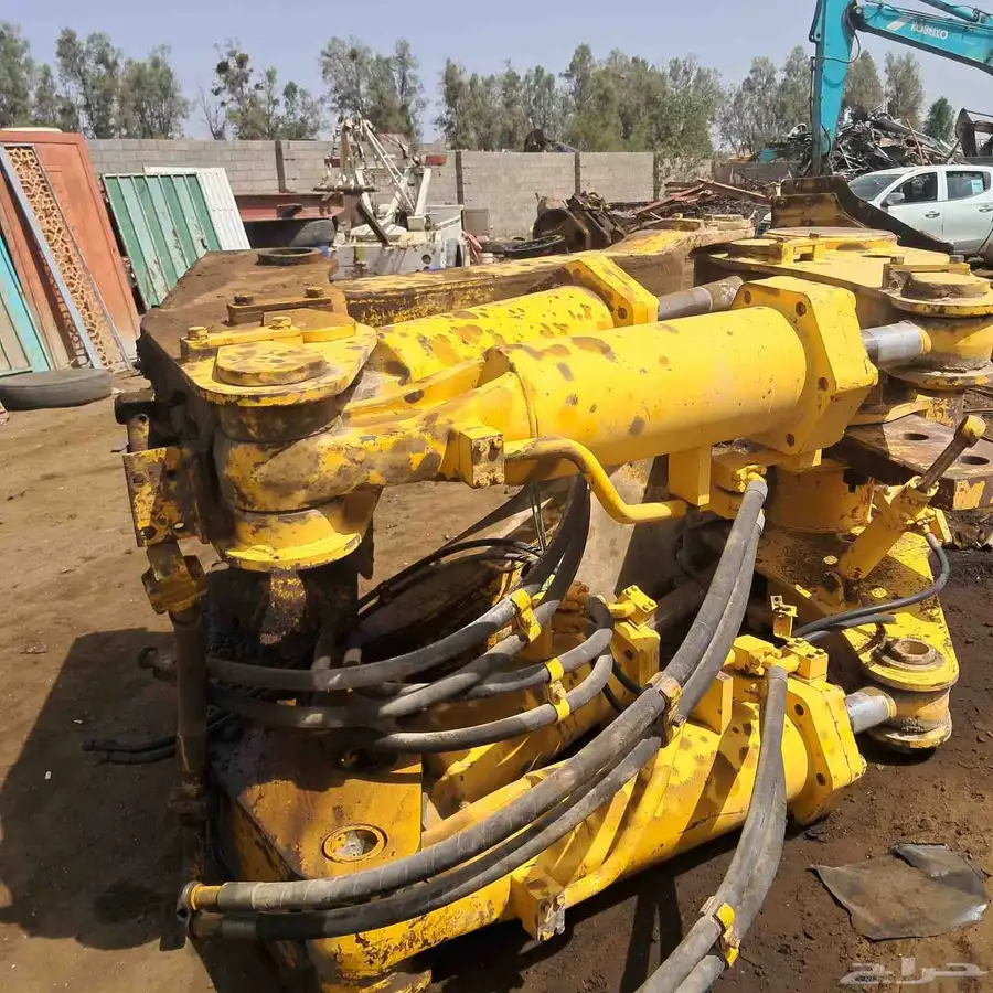 قطع غيار بلدوزر لتر كامل مع بساتم امامي 0