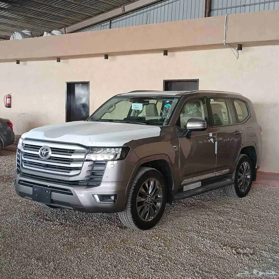 تويوتا GXR 2024 ديزل L3 عبداللطيف جميل بطاقه جمركية 1