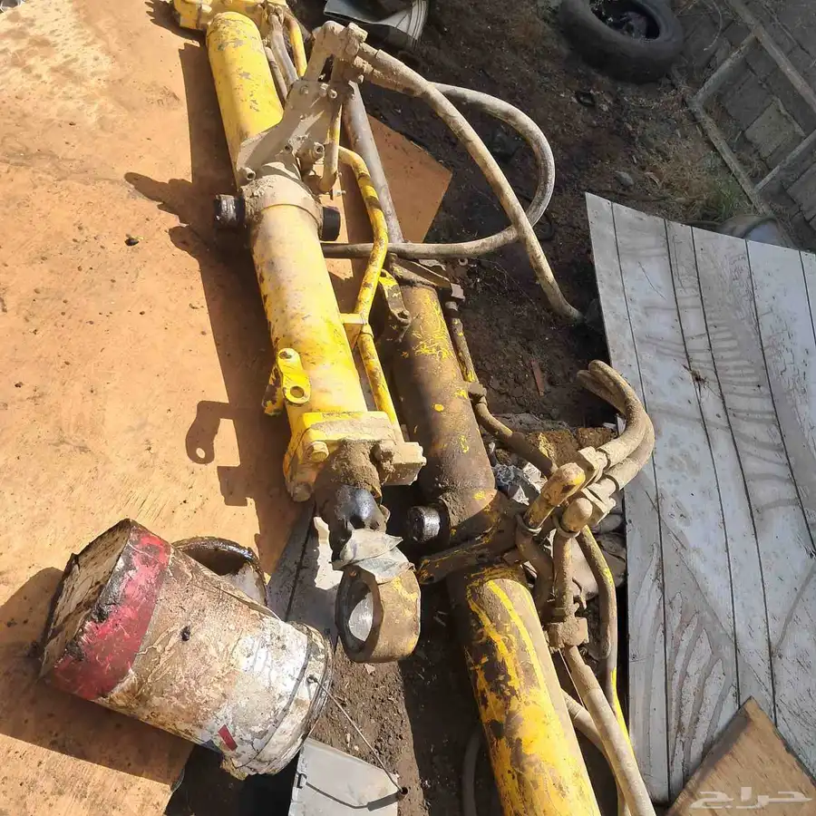قطع غيار بلدوزر لتر كامل مع بساتم امامي 3