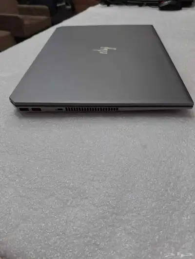 لاب توب اتش بي زيد بوك HP ZBook Xeon بحالة ممتازة بدون خدوش 4