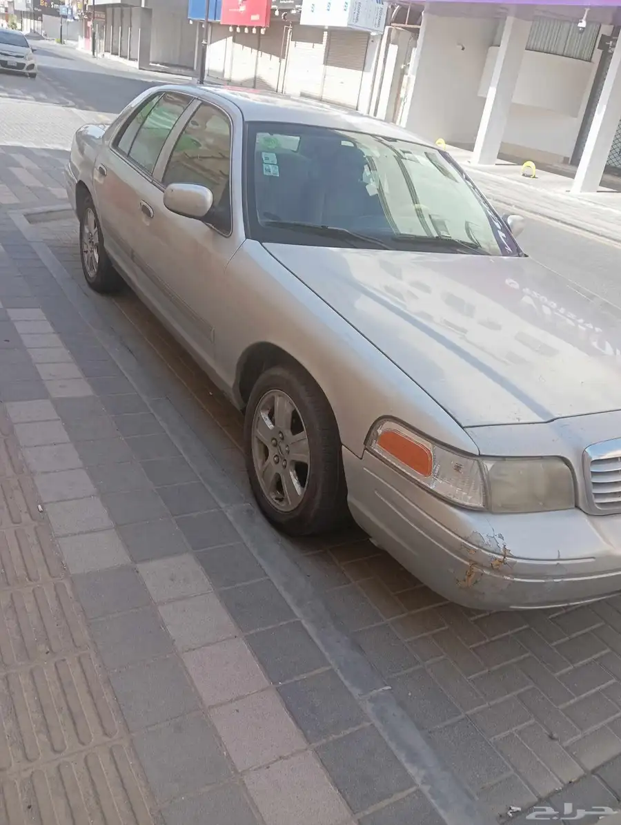 فورد جراند ماركيز 2009 1