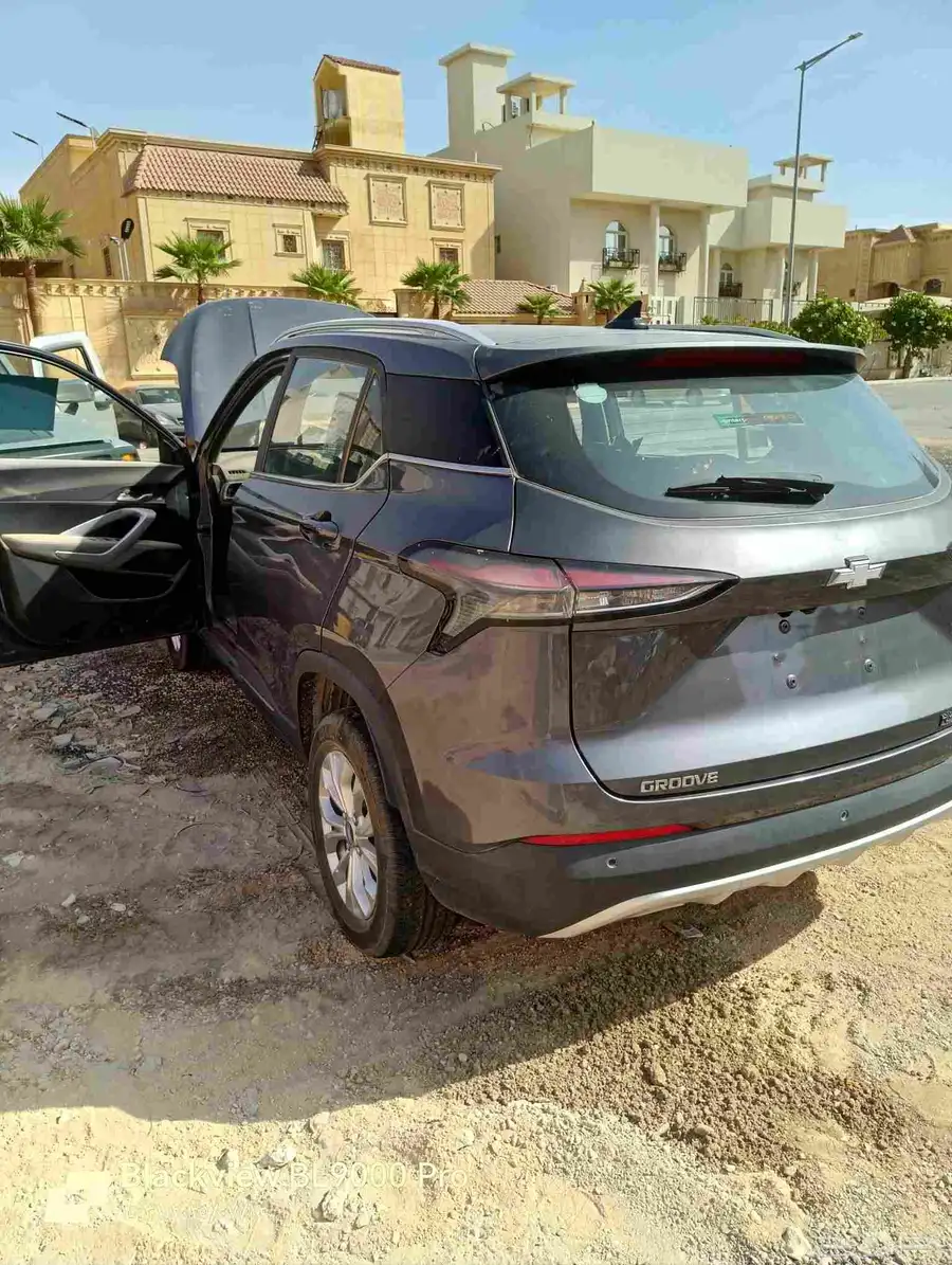 للبيع شفرليت جروف مصدوم تحت الاصلاح 5