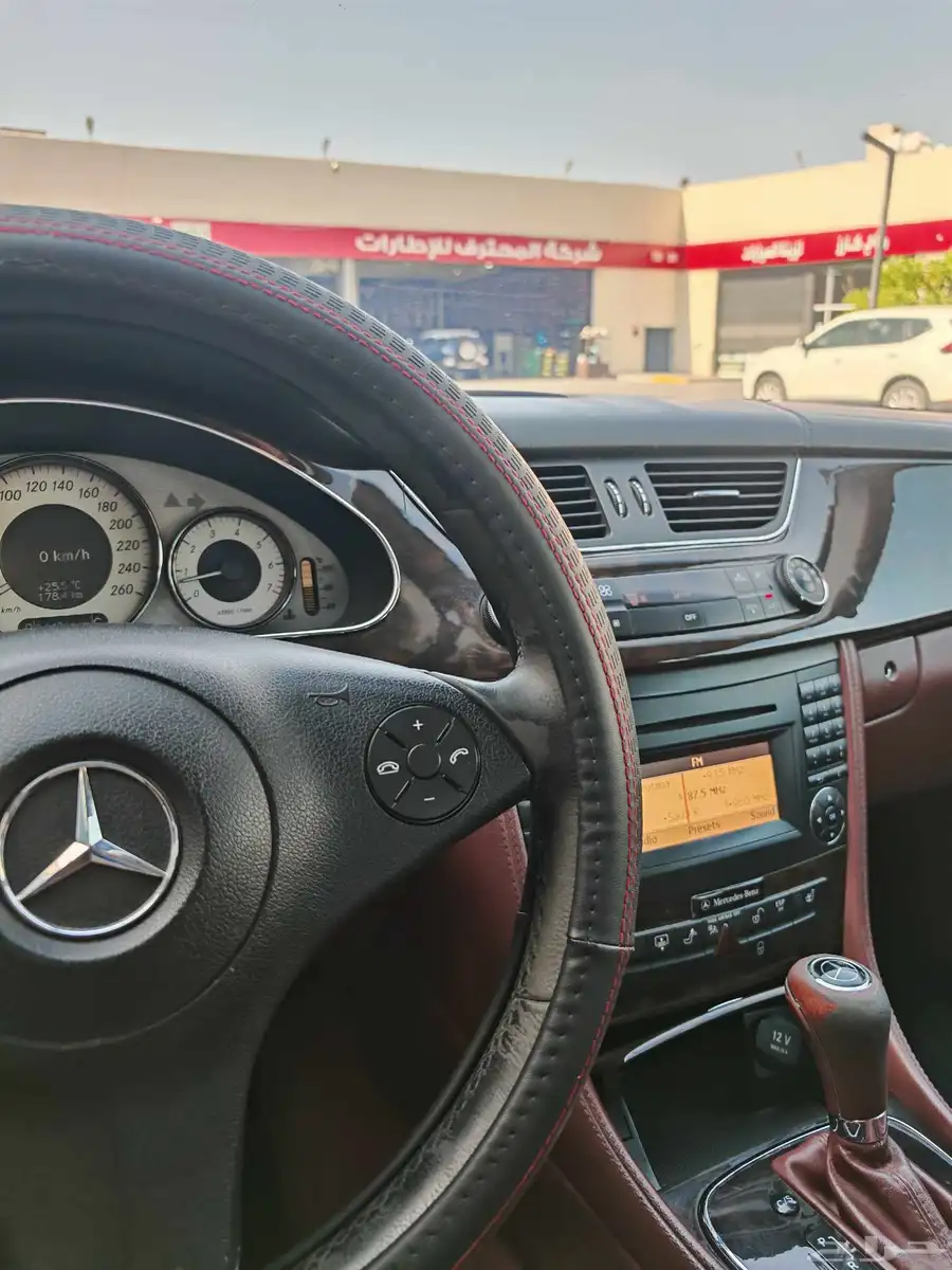 مرسيدس CLS300 2009 6