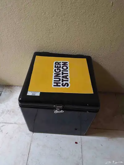 صندوق فايبر مع اضاءات استعمال بسيط وأيضا  خوذه وطقم سيفتى كا 5