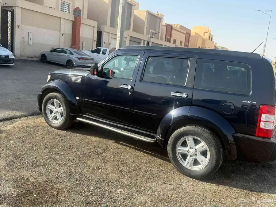دودج نيترو 2011 SXT 2