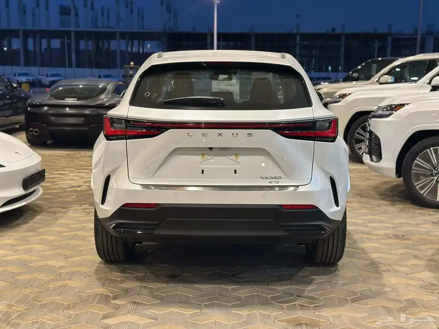 لكزس سعودي NX 350AA 2025 10