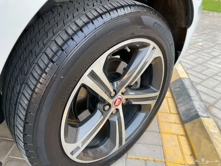 جاكوار F-PACE R-SPORT 2020 10