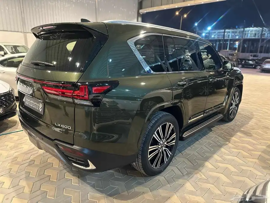 لكزس سعودي زيتي LX 600 2025 6