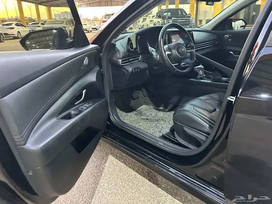 هونداي النترا 2021 فل بدون فتحه (بنزين)1.6L 7