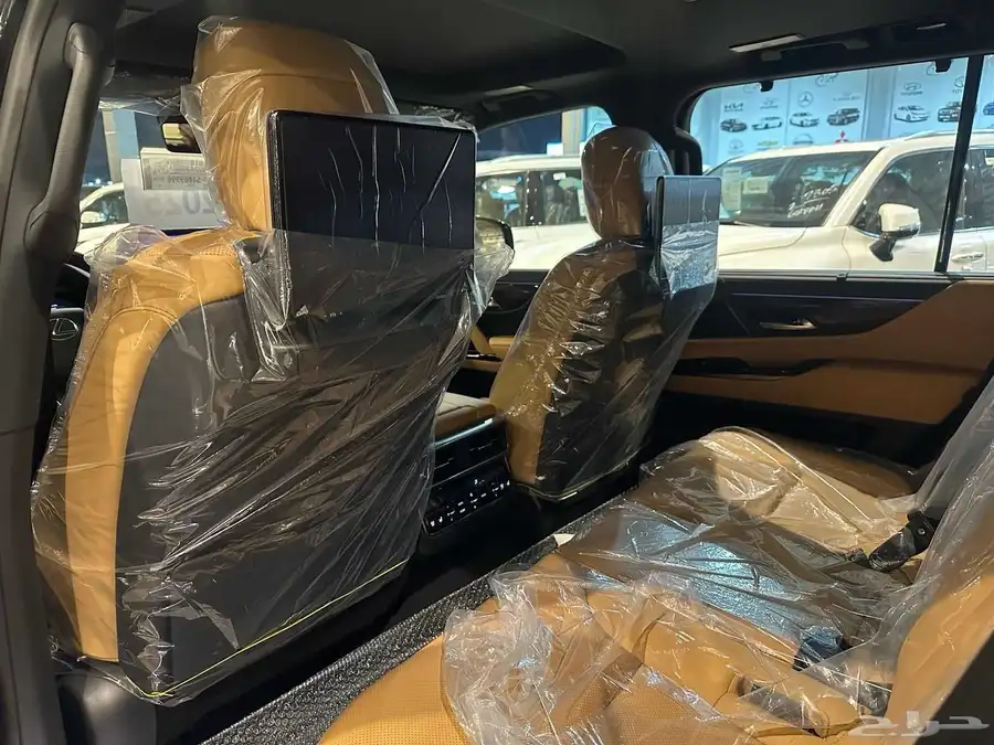 لكزس سعودي زيتي LX 600 2025 4
