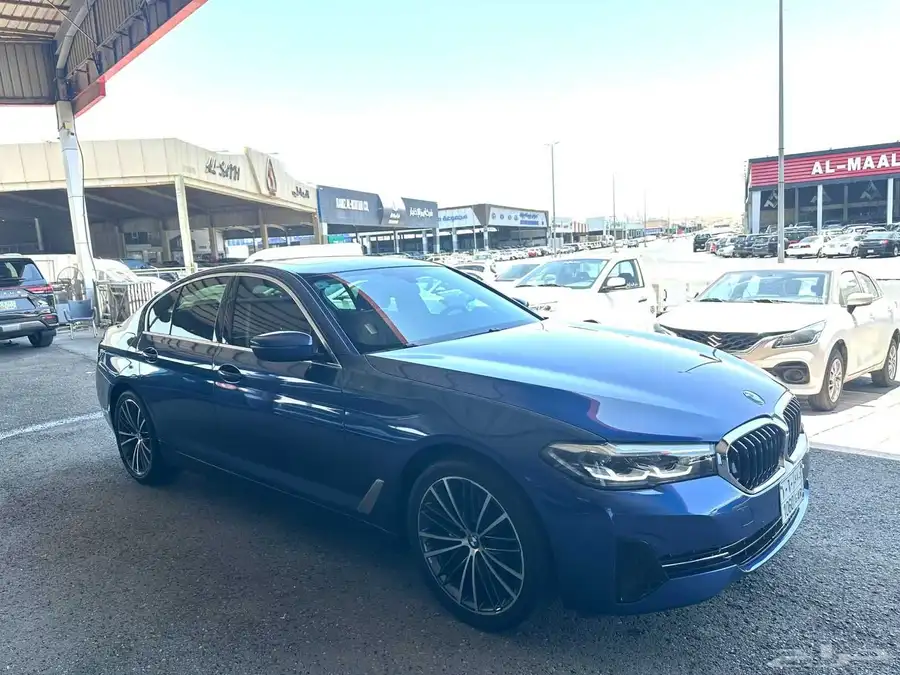 BMW 520i موديل 2022 1