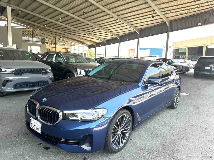 BMW 520i موديل 2022 8