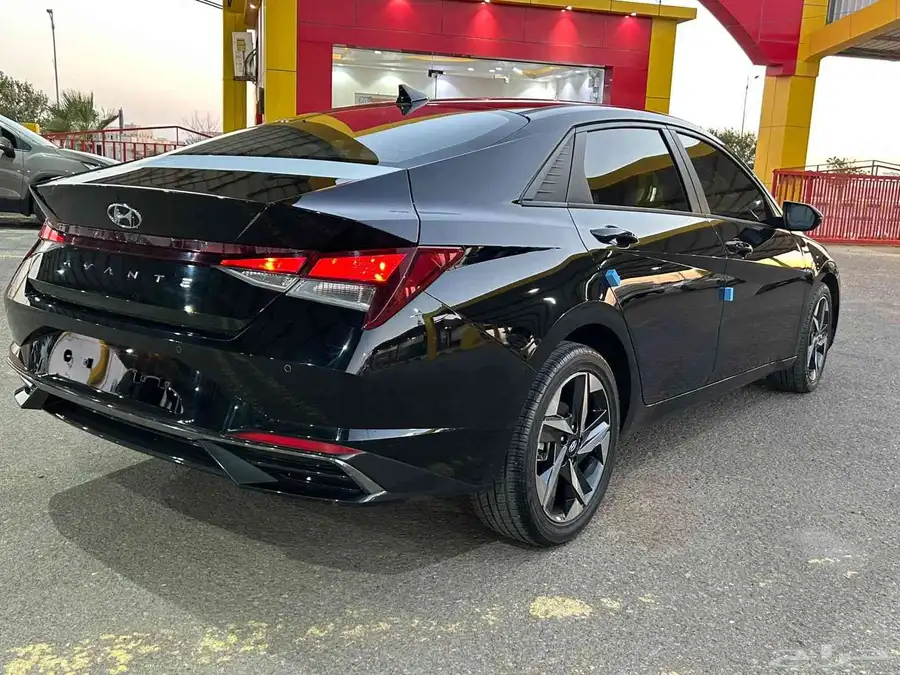 هونداي النترا 2021 فل بدون فتحه (بنزين)1.6L 4