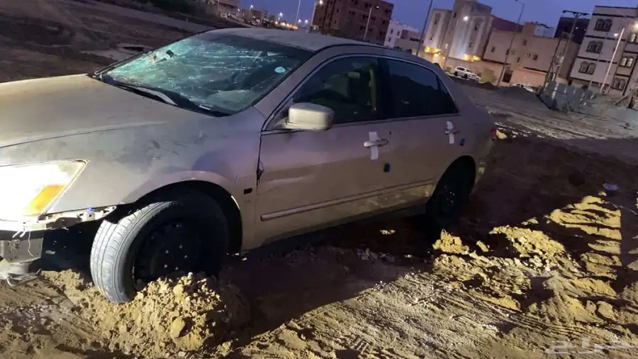 للبيع هوندا اكورد موديل 2005محركاتها ع الشرط ملاحظه تشليح ف 0