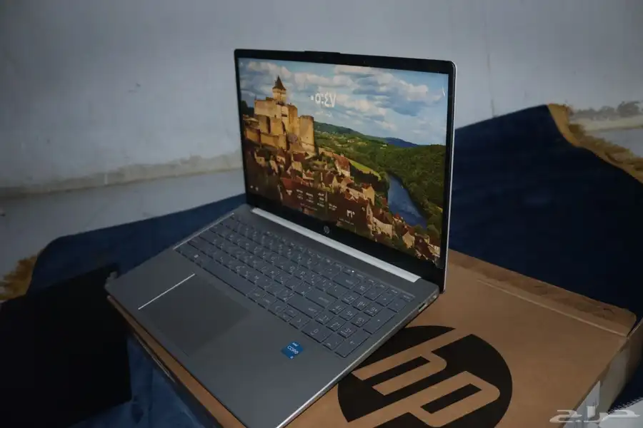 لابتوب hp للبيع جديد استخدام اسبوع فقط 10