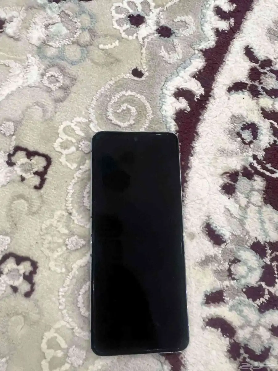 Galaxy Z Flip4 0