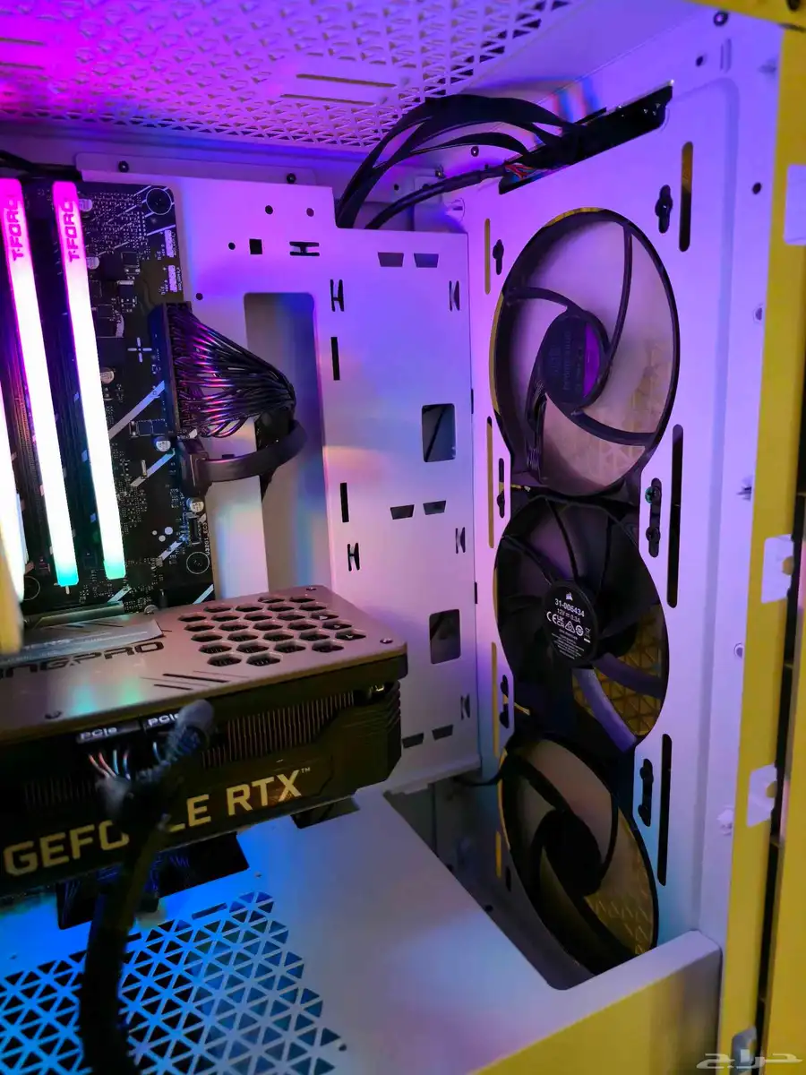 بي سي RTX 3090 مع شاشة وملحقات استخدام خفيف جدا index