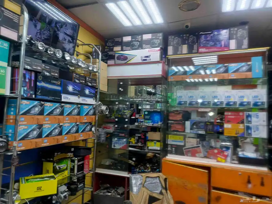 عدسات زنون شمعات لمبات ليدات محولات تفصيل قزاز شمعات اصلاح 18