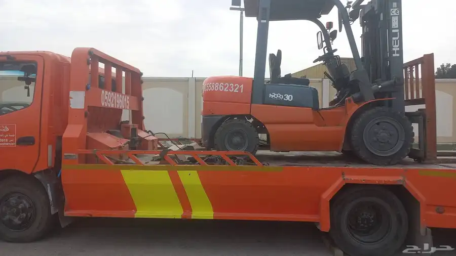 satha and forklift for rent 0