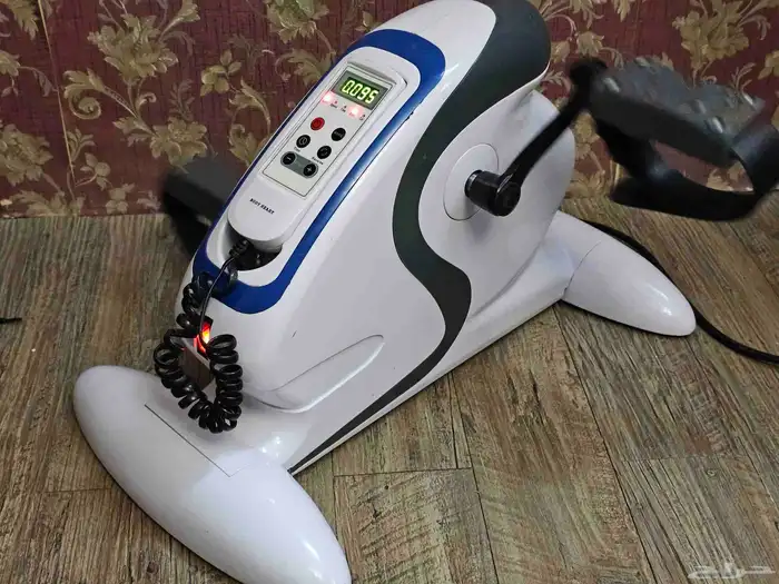 جهاز تمرين بدواسة كهربائية 13