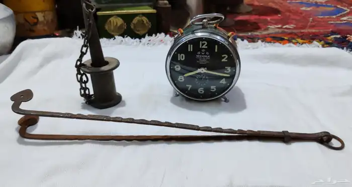 3 قطع تراثية.. محماس.. مدق حديد.. ساعة خراشة ألمانية 0