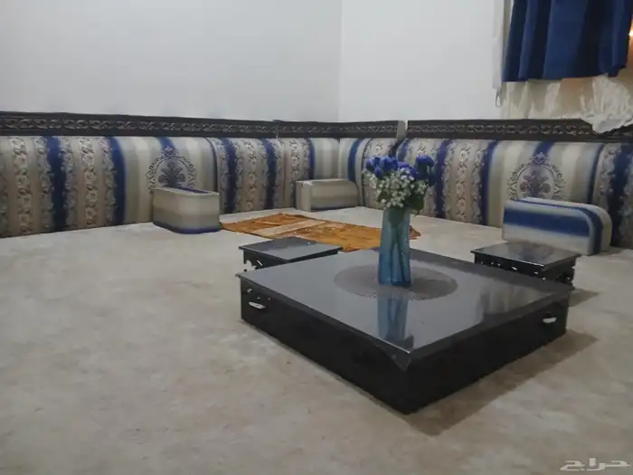 جلسه عربية نظيفة جدا شبه جديدة مقاسين للبيع بحي الحمدانية 2